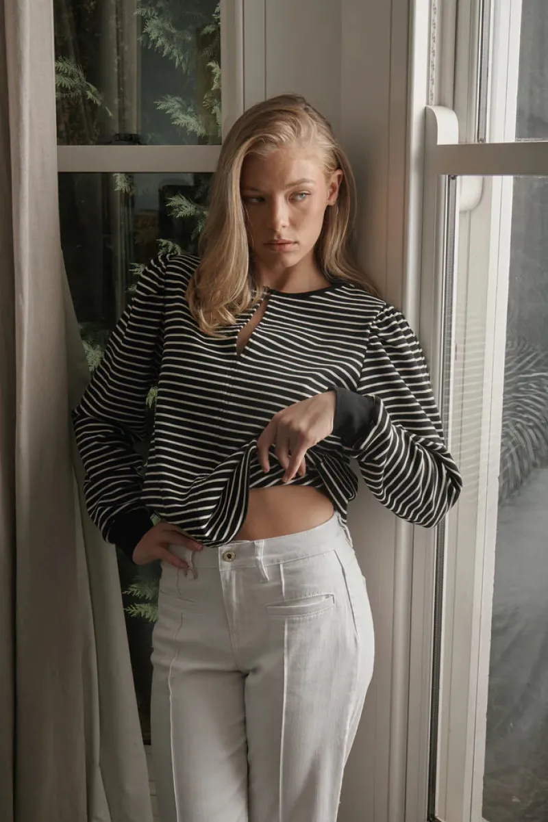 amelia_top_2.webp Kireina Amelia Top^ Tops