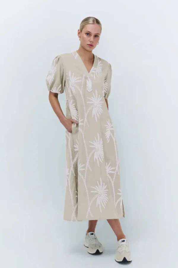 Kireina Courtney Dress^ Dresses