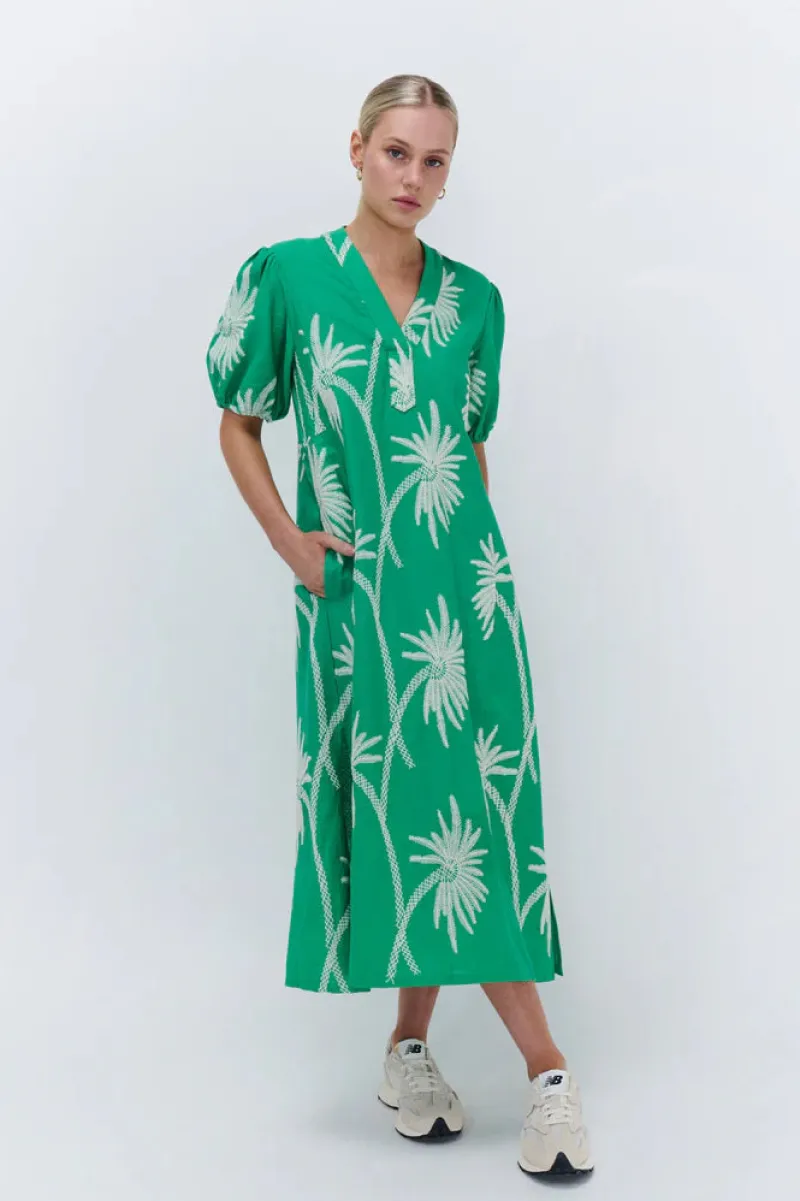 courtney_dress_1.webp Kireina Courtney Dress^ Dresses