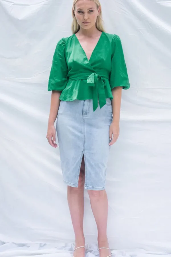 Zeinert & Co Cross Front Bubble Sleeve Top^ Tops