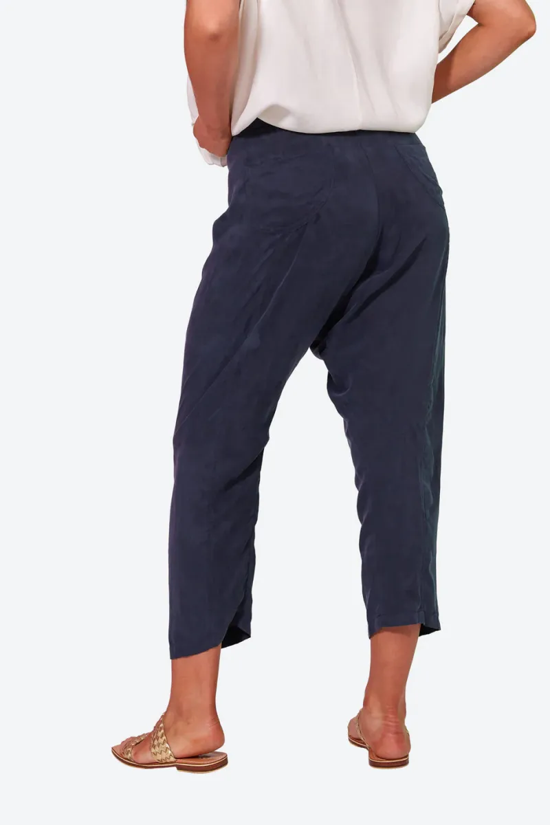 elixir_pant_3.webp eb and ive Elixir Pant^ Pant