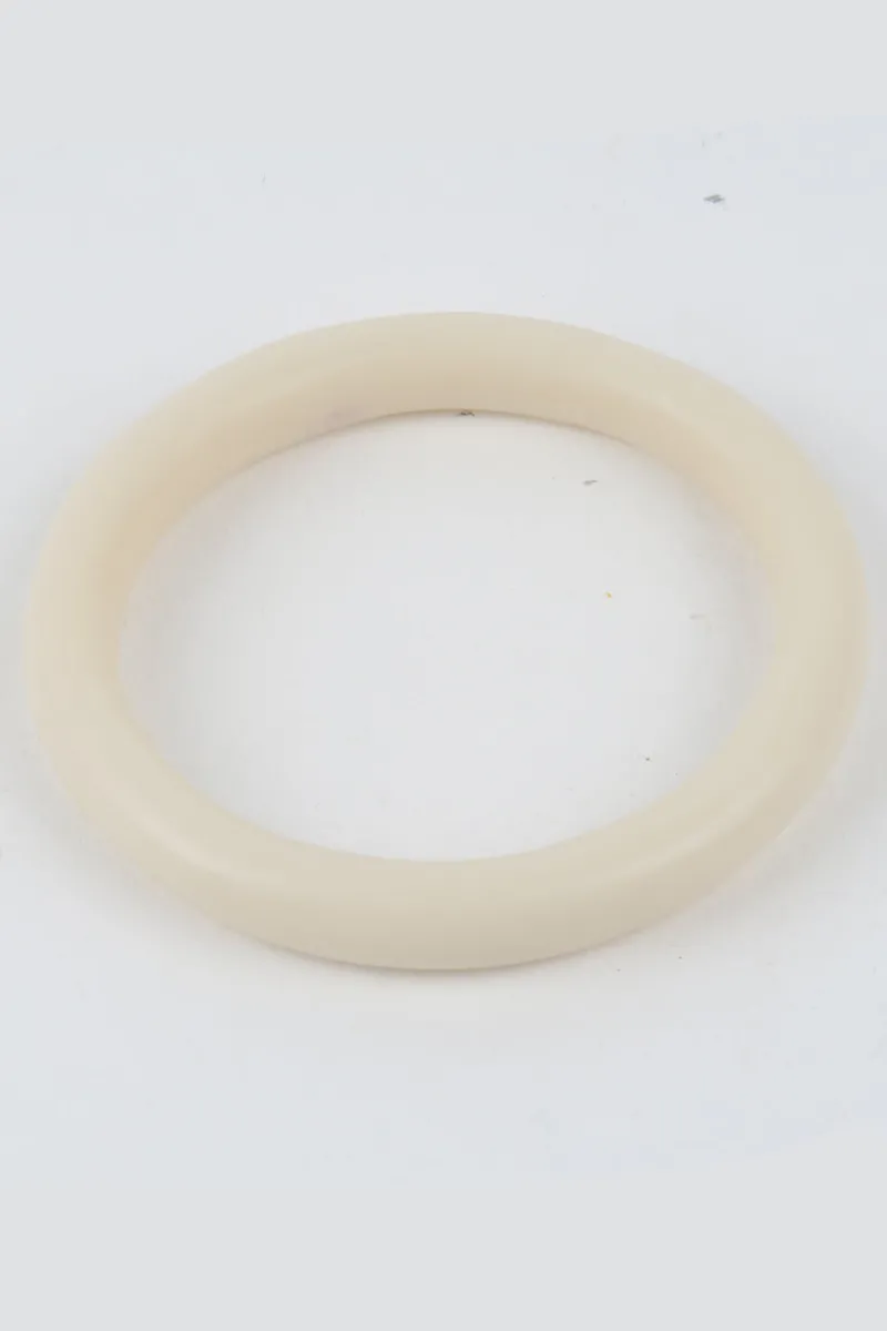 gemma_bangle_butter_0.webp Moose and Meg Designs Gemma Bangle Butter^ Jewellery