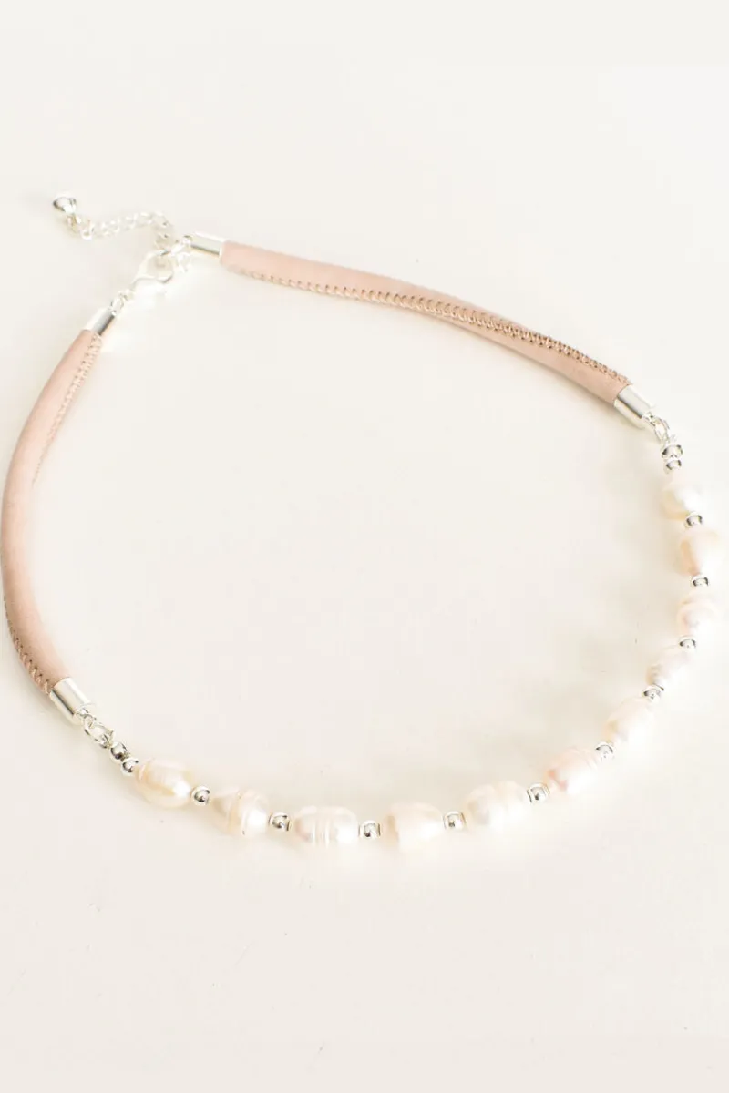 leather_back_natural_pear_1.webp Adorne Leather Back Natural Pearl Necklace^ Jewellery