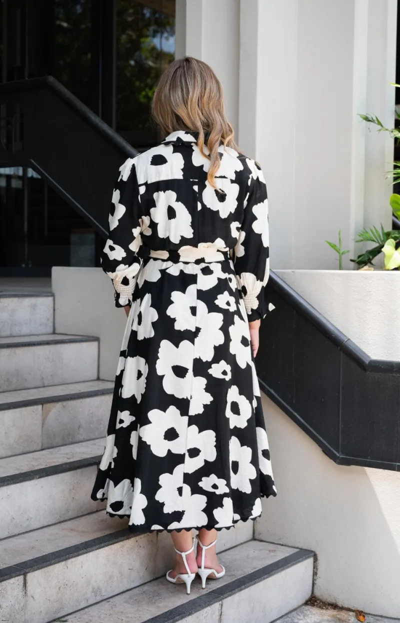 poppy_print_lace_trim_mid_4-1.webp Zeinert & Co Poppy Print Lace Trim Midi Dress^ Dresses
