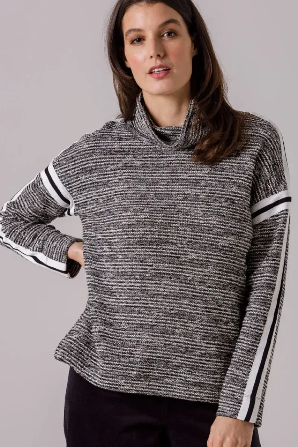 Yarra trail TAPE TRIM TEE^ Tops